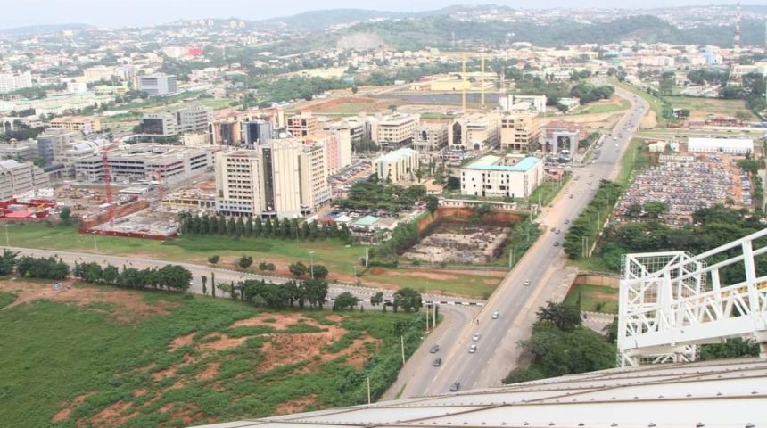 Understanding the Impact of Economic Trends on Abuja Real Estate