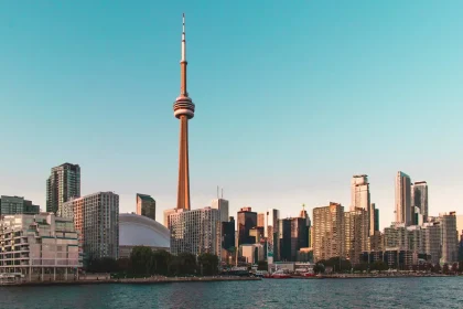 Top Cities to Invest in Real Estate in Canada Right Now