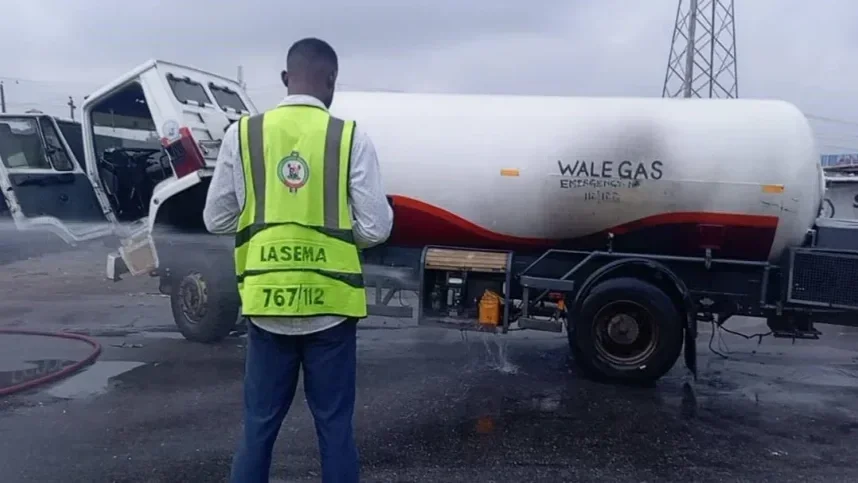 Disaster Averted After Gas Tanker Leak Causes Traffic Disruption on Lagos Road